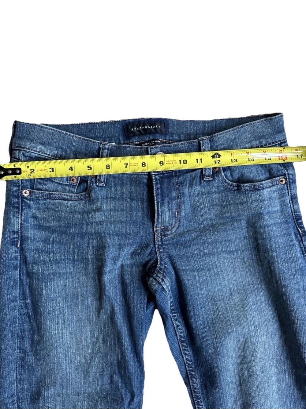 Aeropostale Women'sSuper Low Flare Blue Denim Stretchy Jeans Size 8 short - Picture 4 of 8